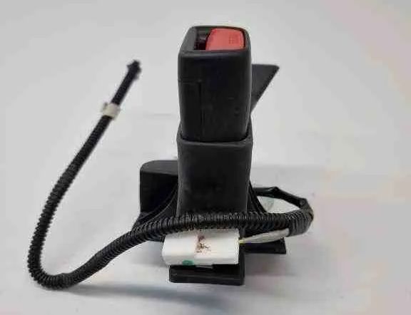 TOYOTA RAV4 5 generation (XA50) (2018-2024) Pravý zadný bezpečnostný pás 81116 32423523