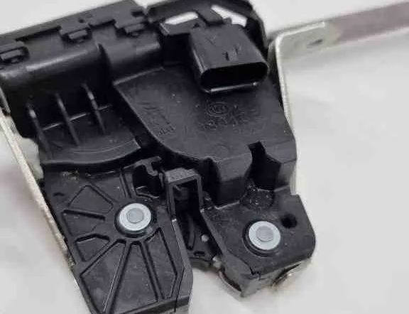 MERCEDES-BENZ E-Class W211/S211 (2002-2009) Zámok na piate dvere A0997400600 32435769