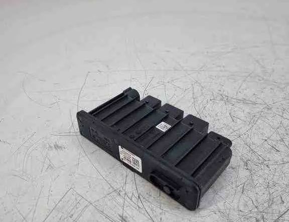 MINI Cooper F56 (2013-2020) Rozvodná skrinka 8661071 32443215