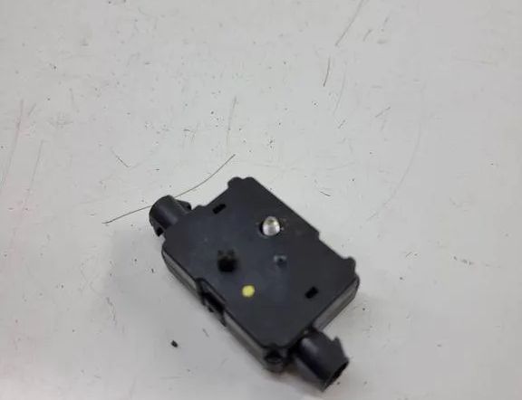 BMW X7 G07 (2018-2024) Zosilňovač antény na kufri 6832256 32969135