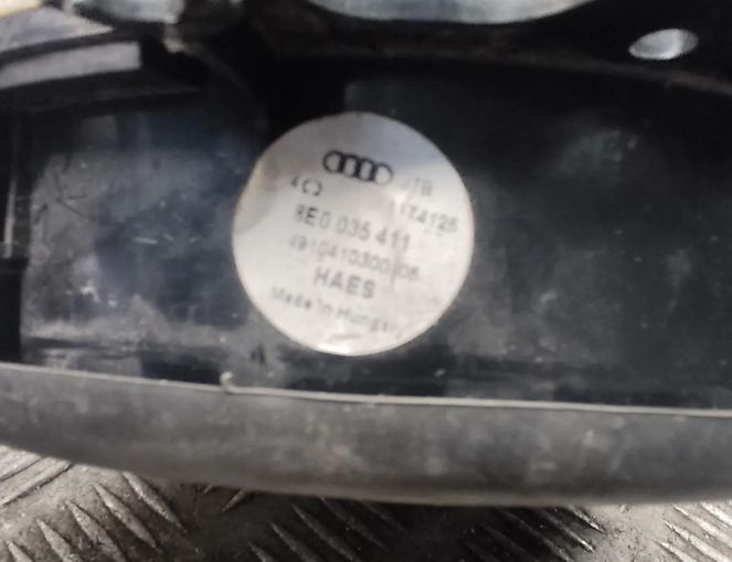 AUDI A4 B6/8E (2000-2005) Колонка  дверей задняя левая 8e0035411 30405554