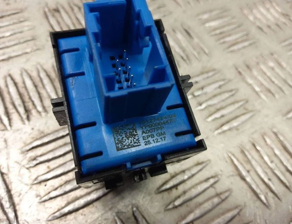 OPEL Grandland X 1 generation (2017-2023) Tlačidlo ručnej brzdy YP00004477 30981238