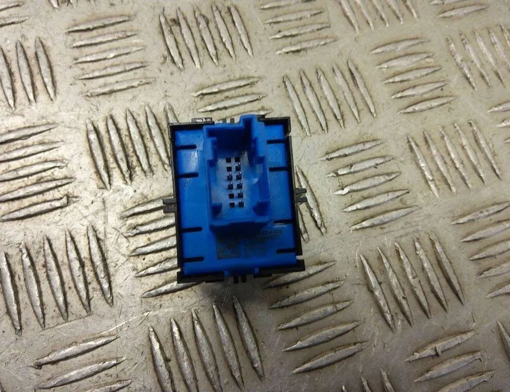 OPEL Grandland X 1 generation (2017-2023) Tlačidlo ručnej brzdy YP00004477 30981238