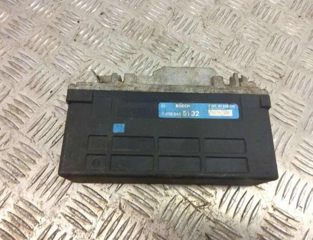 MERCEDES-BENZ E-Class W124 (1984-1997) ABS control unit 0055455132 30981563