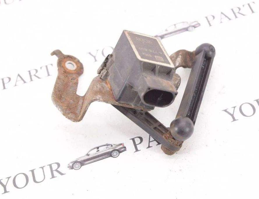 BMW 3 Series E90/E91/E92/E93 (2004-2013) Датчик уровня передний левый 6778809 30984588