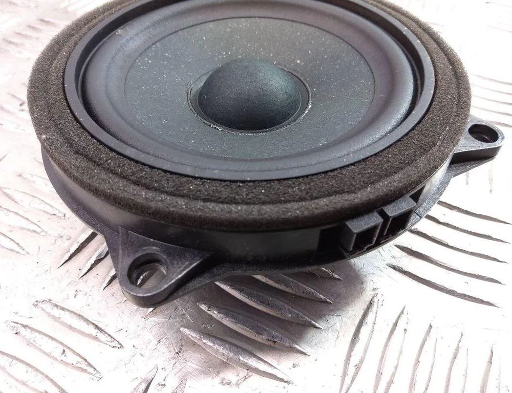 BMW X3 G01 (2017-2024) Rear Right Door Sound Speaker 6809629 30986578