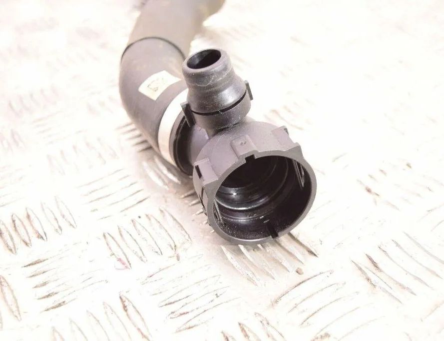 BMW 5 Series G30/G31 (2016-2023) Шланги охлаждающей жидкости 8572905 30993995