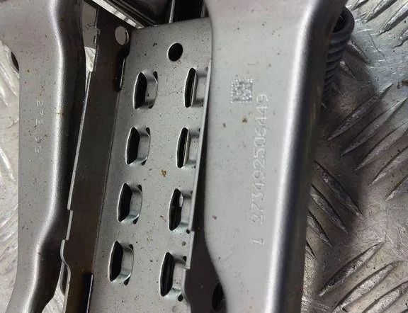 BMW X2 F39 (2017-2023) Кронштейн рулевой колонки 6873699 31002589