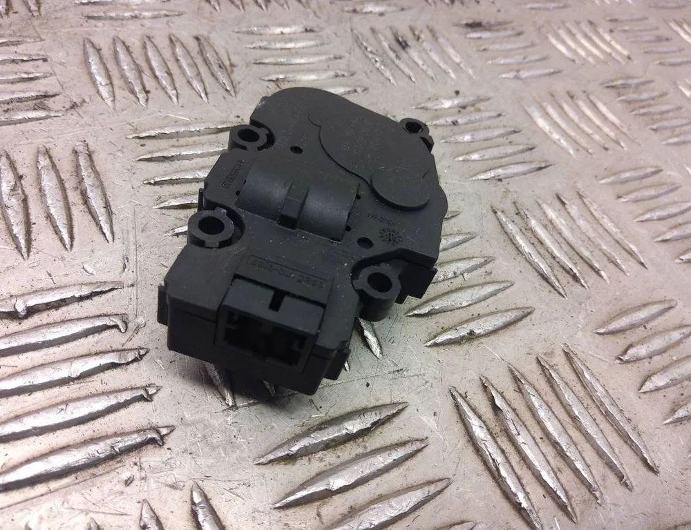 MERCEDES-BENZ A-Class W176 (2012-2018) Ventily na ovládanie vnútorného kúrenia 412650920 31002853