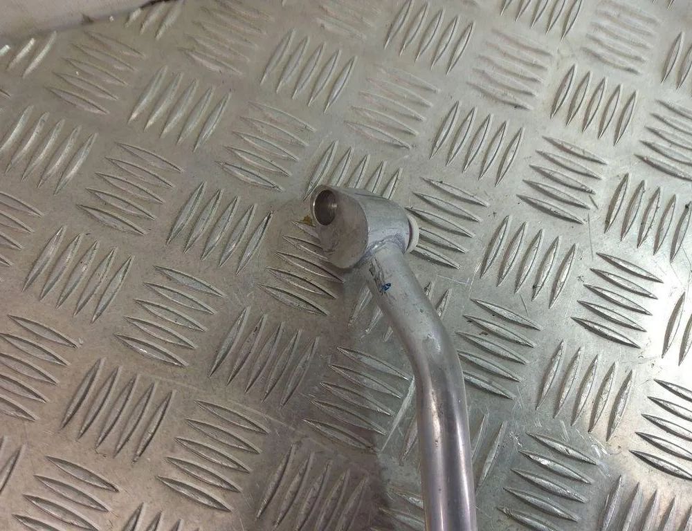 BMW X1 F48/F49 (2015-2023) Трубки кондиционера 9209721 31003708