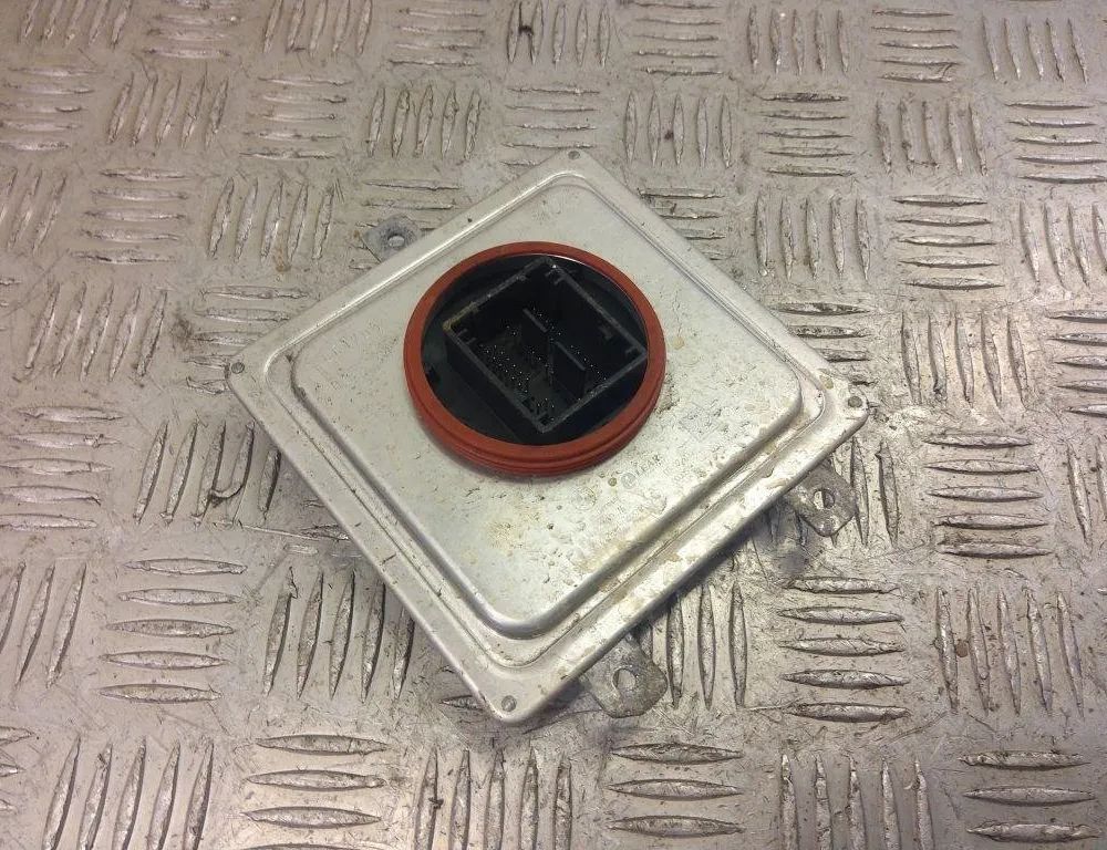 BMW 3 Series G20/G21/G28 (2018-2024) Блок розжига ксенона 7933359 31017667