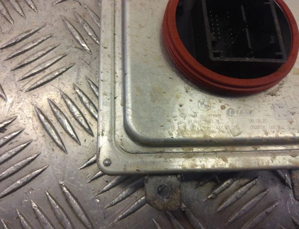 BMW 3 Series G20/G21/G28 (2018-2024) Блок розжига ксенона 7933359 31017667