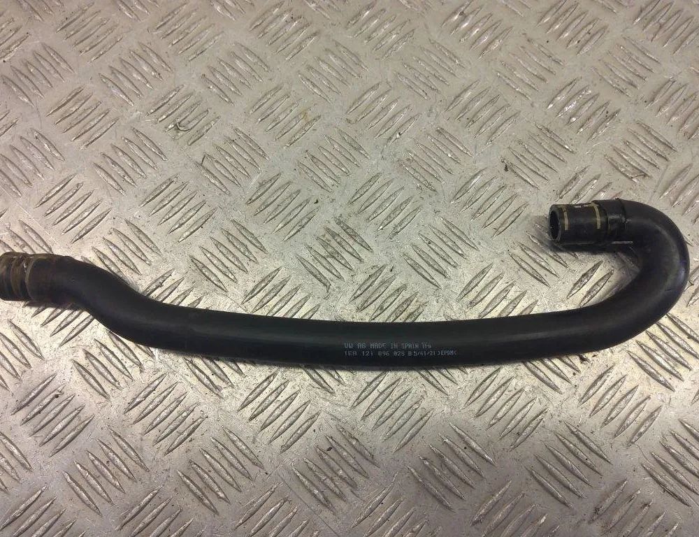 VOLKSWAGEN ID.3 1 generation (2019-2023) Шланги охлаждающей жидкости 1EA121096 31018489