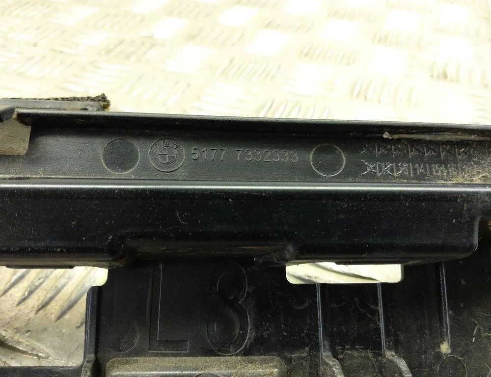 BMW X1 F48/F49 (2015-2023) Práhový lem 7332333 31024425