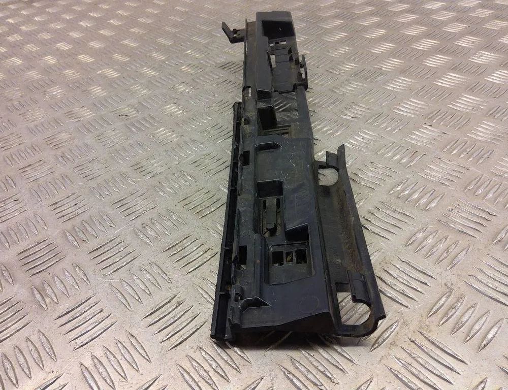 BMW X1 F48/F49 (2015-2023) Práhový lem 7332333 31024425