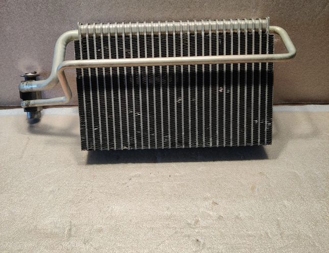 MAN TGX (2007-present) 4 generation (1997-2006) Радиатор кондиционера (в кабине) E7114 18169199