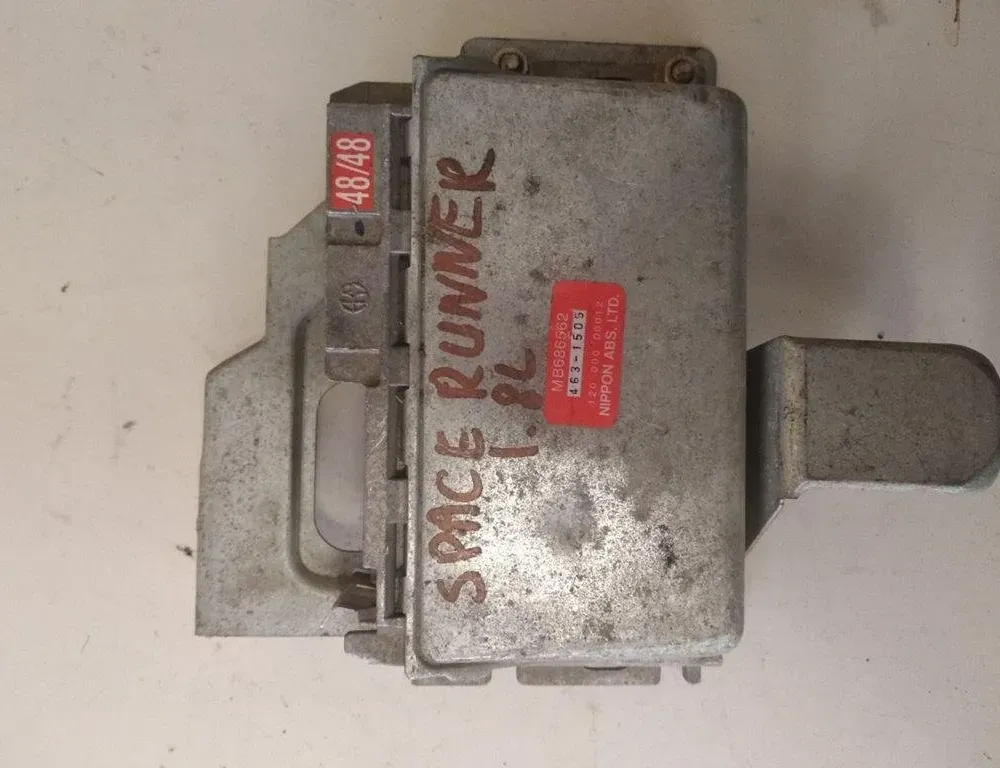 MITSUBISHI Space Runner 1 generation (1991-1999) ABS kontrolná jednotka MB686562 32010132