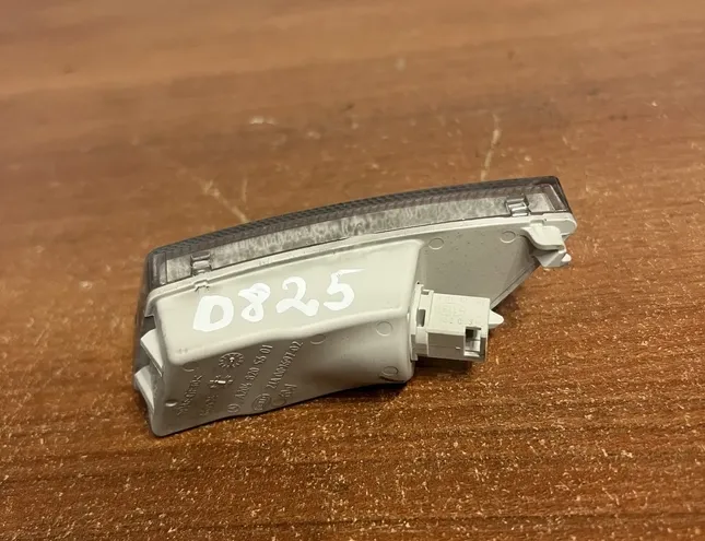 MERCEDES-BENZ C-Class W204/S204/C204 (2004-2015) Other parts of the trunk #D825,A2048205601 18116989