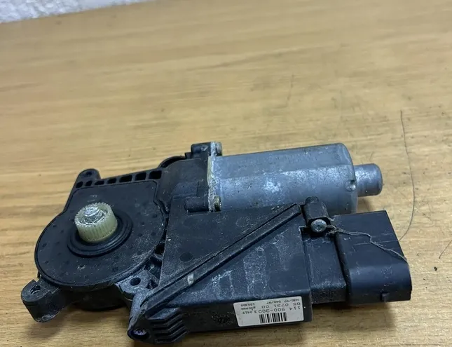 MERCEDES-BENZ A-Class W168 (1997-2004) Rear cover window lifter #D9271,0130821699 23325820