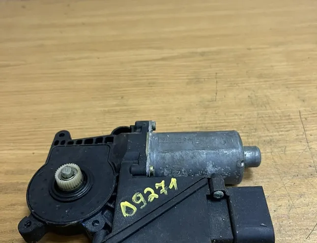 MERCEDES-BENZ A-Class W168 (1997-2004) Rear cover window lifter #D9271,0130821699 23325820