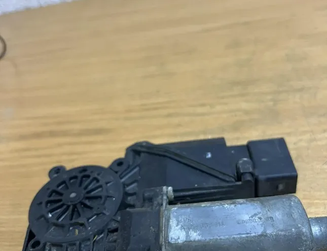 MERCEDES-BENZ A-Class W168 (1997-2004) Rear cover window lifter #D9271,0130821699 23325820