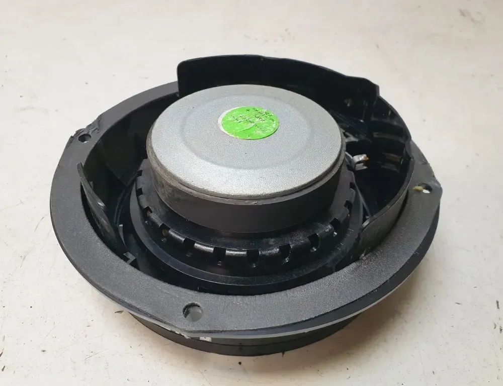 SKODA Superb 1 generation (2001-2008) Left Side Floor Speaker Woofer 1J0035411 33515243