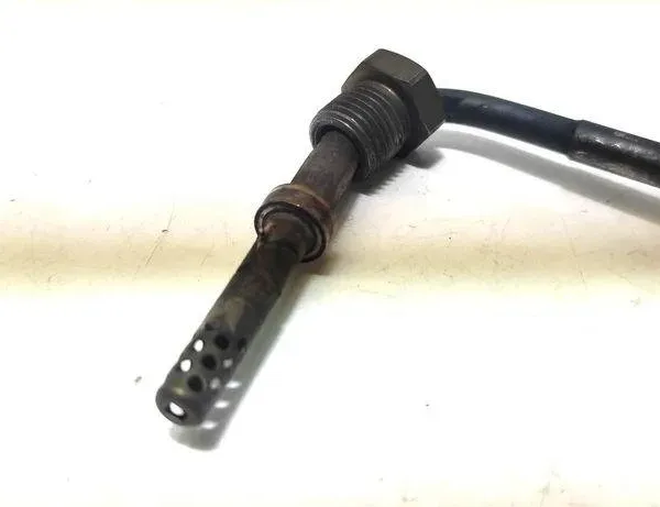 VOLKSWAGEN Passat B5 (1996-2005) Senzor teploty výfukových plynov 03L906088AJ 31329149