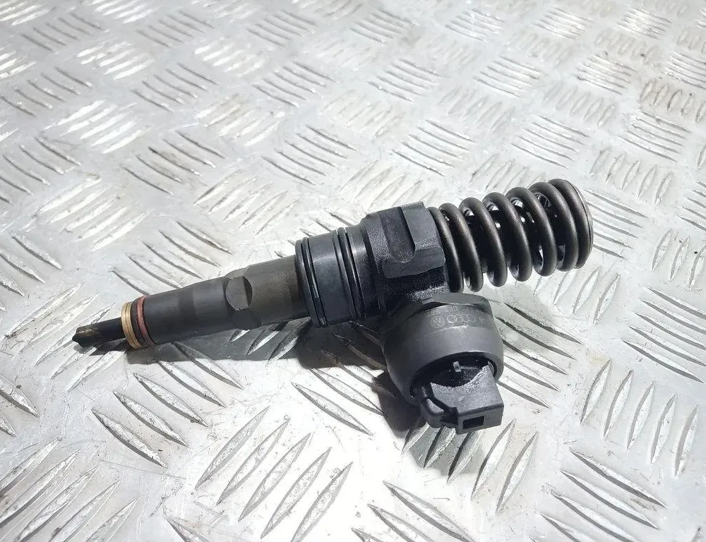 VOLKSWAGEN Golf 8 generation (2019-2023) Форсунка 0414720215,038130073 31335075