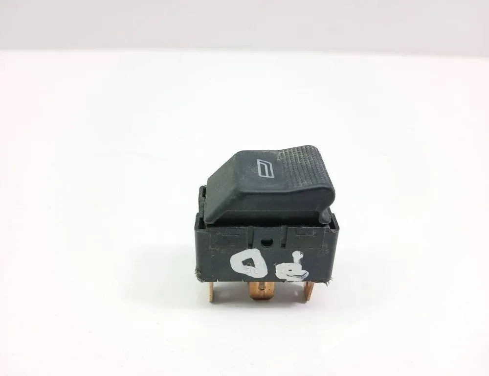 AUDI A4 B5/8D (1994-2001) Rear Right Door Window Control Switch 4D0959855 31351556