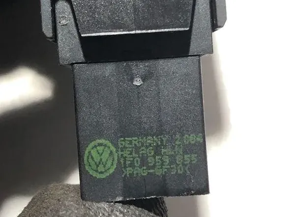 VOLKSWAGEN Touareg 1 generation (2002-2010) Rear Right Door Window Control Switch 1F0959855 33314154