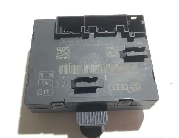 AUDI A5 Sportback 8T (2009-2011) Блок управления дверей левый задний 8T0959795Q 33318022