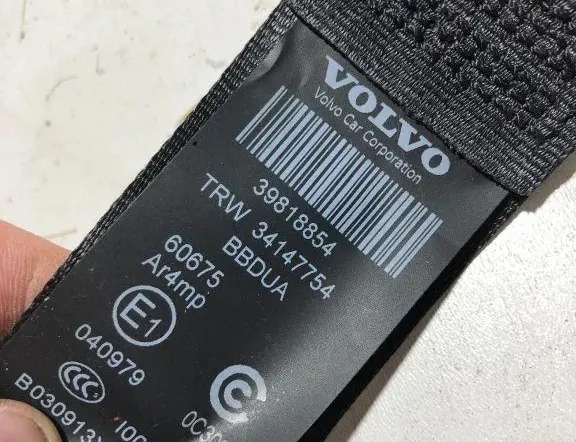 VOLVO XC60 1 generation (2008-2017) Ľavý zadný bezpečnostný pás 040979,39818854 33321612