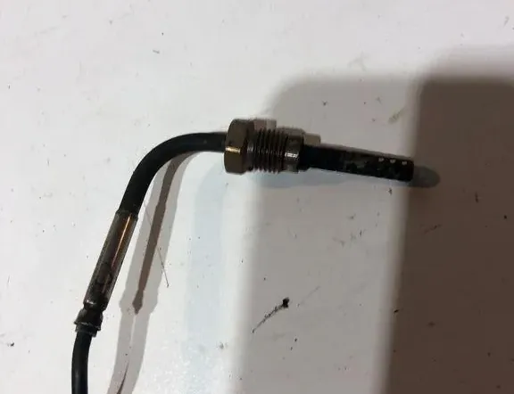 VOLKSWAGEN Passat B7 (2010-2015) Senzor teploty výfukových plynov 03G906088 33398991