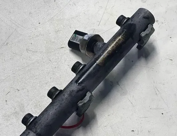 AUDI A5 8T (2007-2016) Fuel Rail 059130089AB 33399322