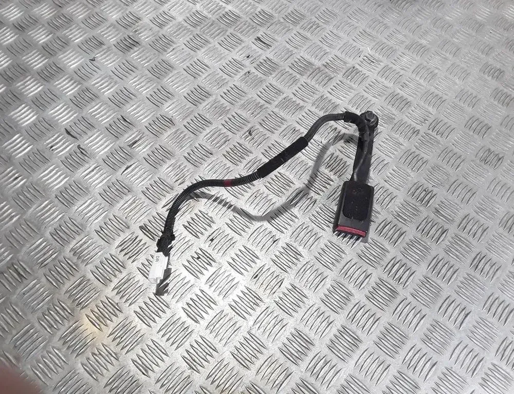 KIA Cee'd 2 generation (2012-2018) Пряжка ремня безопасности переднего левого сиденья 88830A2000WK 26830489