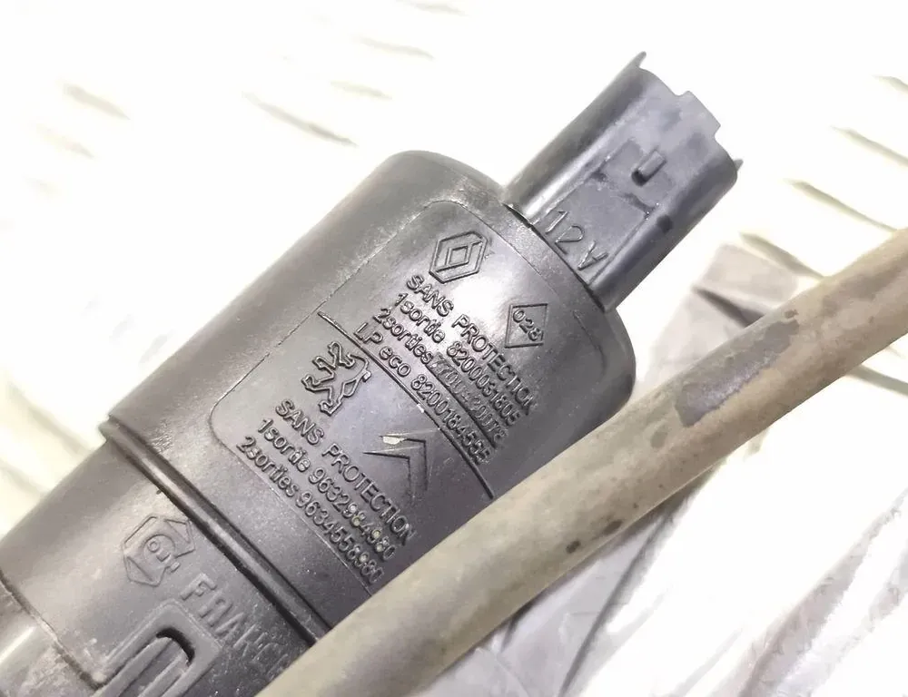 PEUGEOT 107 Peugeot 107 (2005-2014) Моторчик бачка омывателя 8200184555,8200031805 33187506