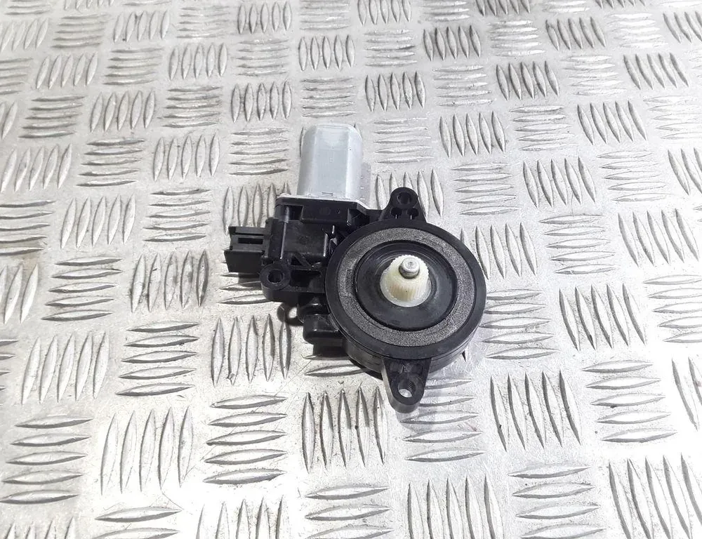 MAZDA 626 GC (1982-1987) Маторчик стеклоподъемника передней левой двери D6515958X 33365388