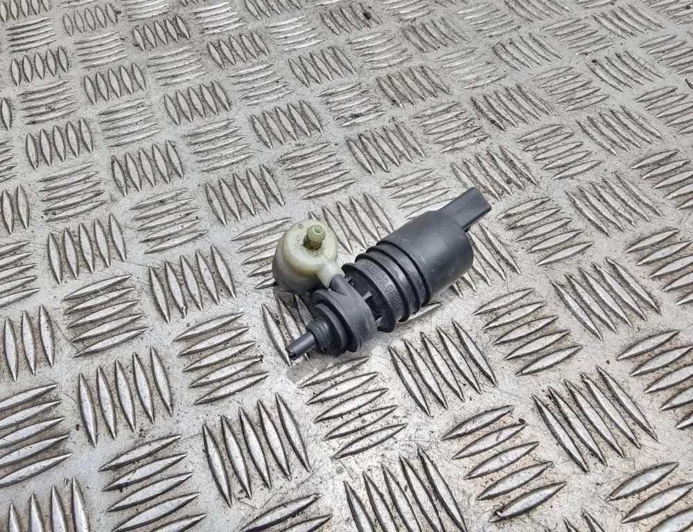 MERCEDES-BENZ E-Class W211/S211 (2002-2009) Моторчик бачка омывателя 33379464