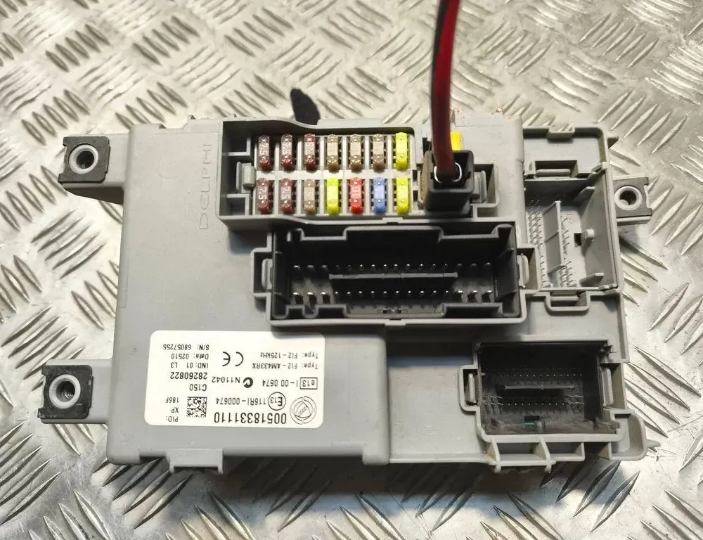 FIAT Doblo 2 generation (2009-2024) Poistková skrinka 00518331110 33501885