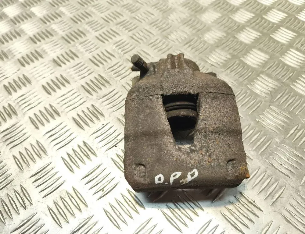 SKODA Fabia 3 generation (2014-2021) Pravý predný strmeň brzdy 33511149