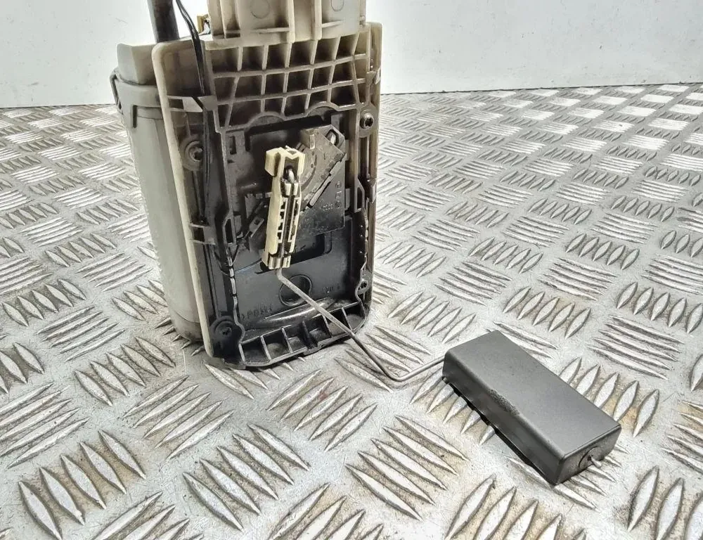 SKODA Roomster 5J  (2010-2015) In Tank Fuel Pump 6Q7919050 33519723