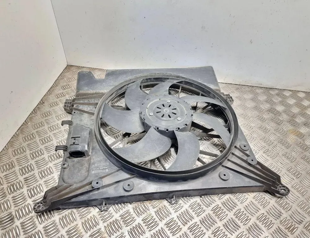 VOLVO XC60 Диффузор 28908002282 33538015