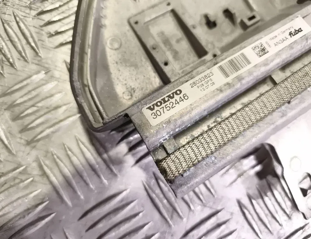 VOLVO XC60 Bootlid Antenna Amplifier 30752446 33538353