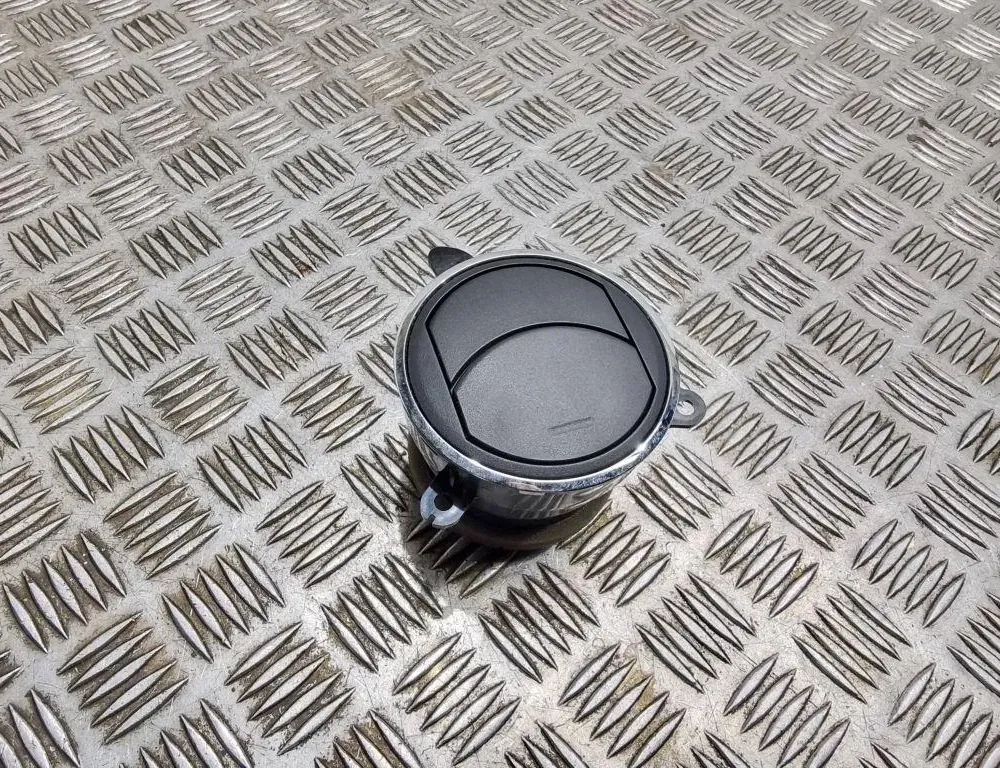 MAZDA 6 GH (2007-2013) Вентиляционные отверстия в приборной панели Gs1dgm836 33544048