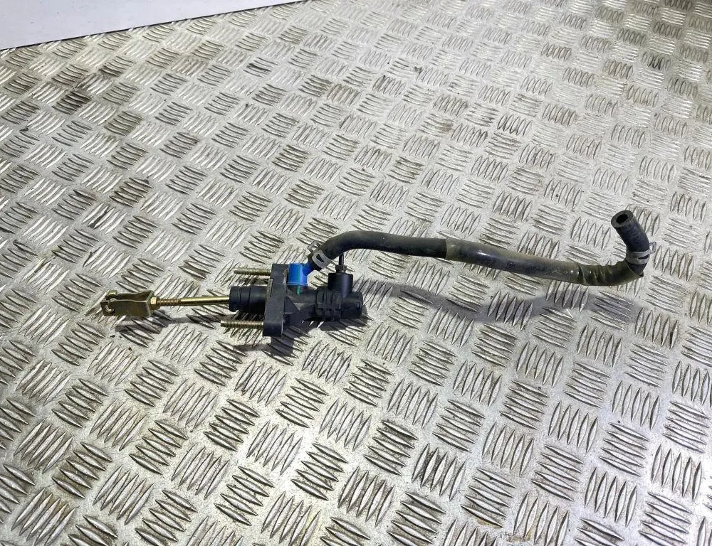 TOYOTA Avensis 2 generation (2002-2009) Spojkový valec 3130511 33550066