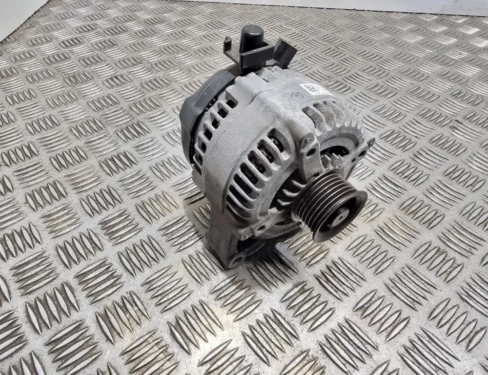 BMW X1 F48/F49 (2015-2023) Генератор 7640131 33555213