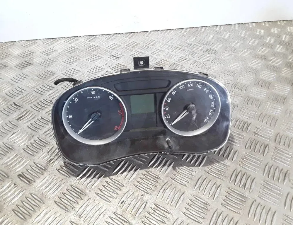 SKODA Fabia 1 generation (2004-2007) Спидометр 5J0920810C 33558710