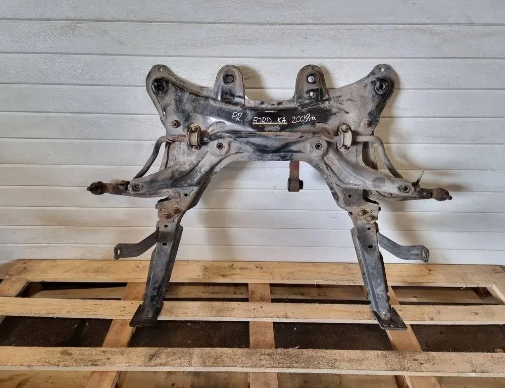 FORD Ka 2 generation (2008-2020) Передний траверс 33575495