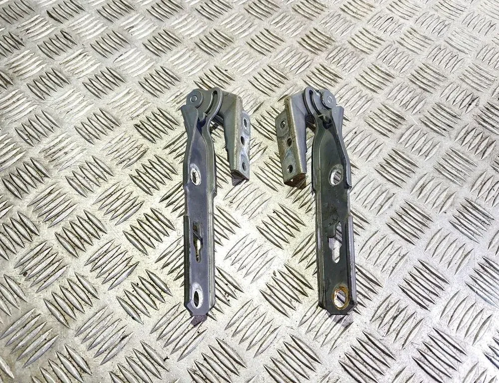 AUDI A4 B7/8E (2004-2008) Front Left Bonnet Hinge 33595237