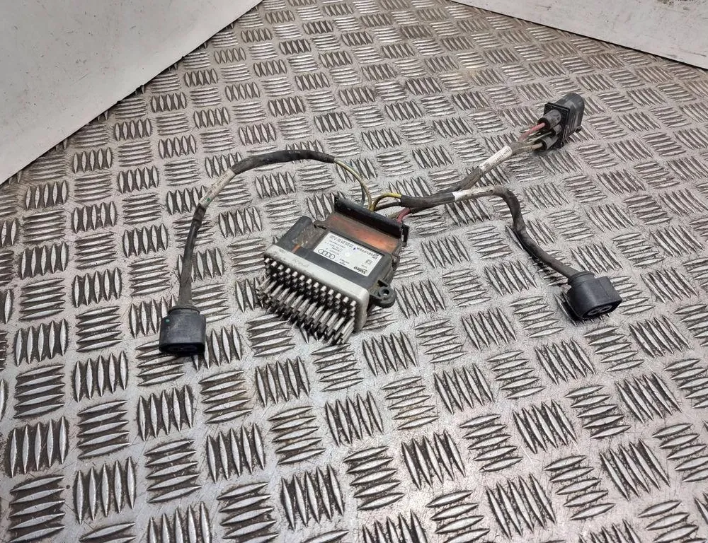 AUDI A4 B8/8K (2011-2016) Реле вентилятора охлаждения 8K0959501G 33610166